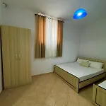 Bed and Breakfast Drita's 3*
